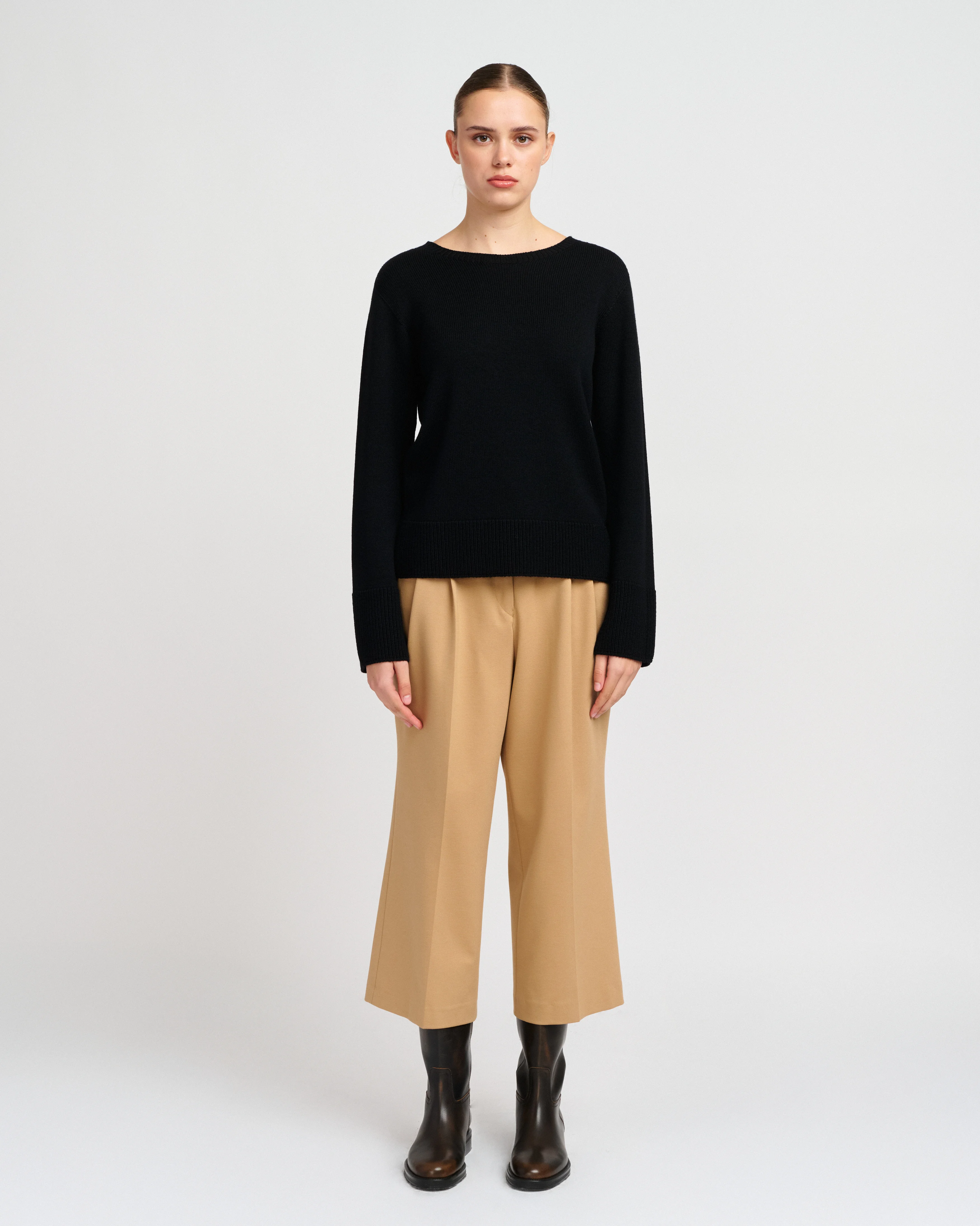 Dámske nohavice TENLEY SHORT